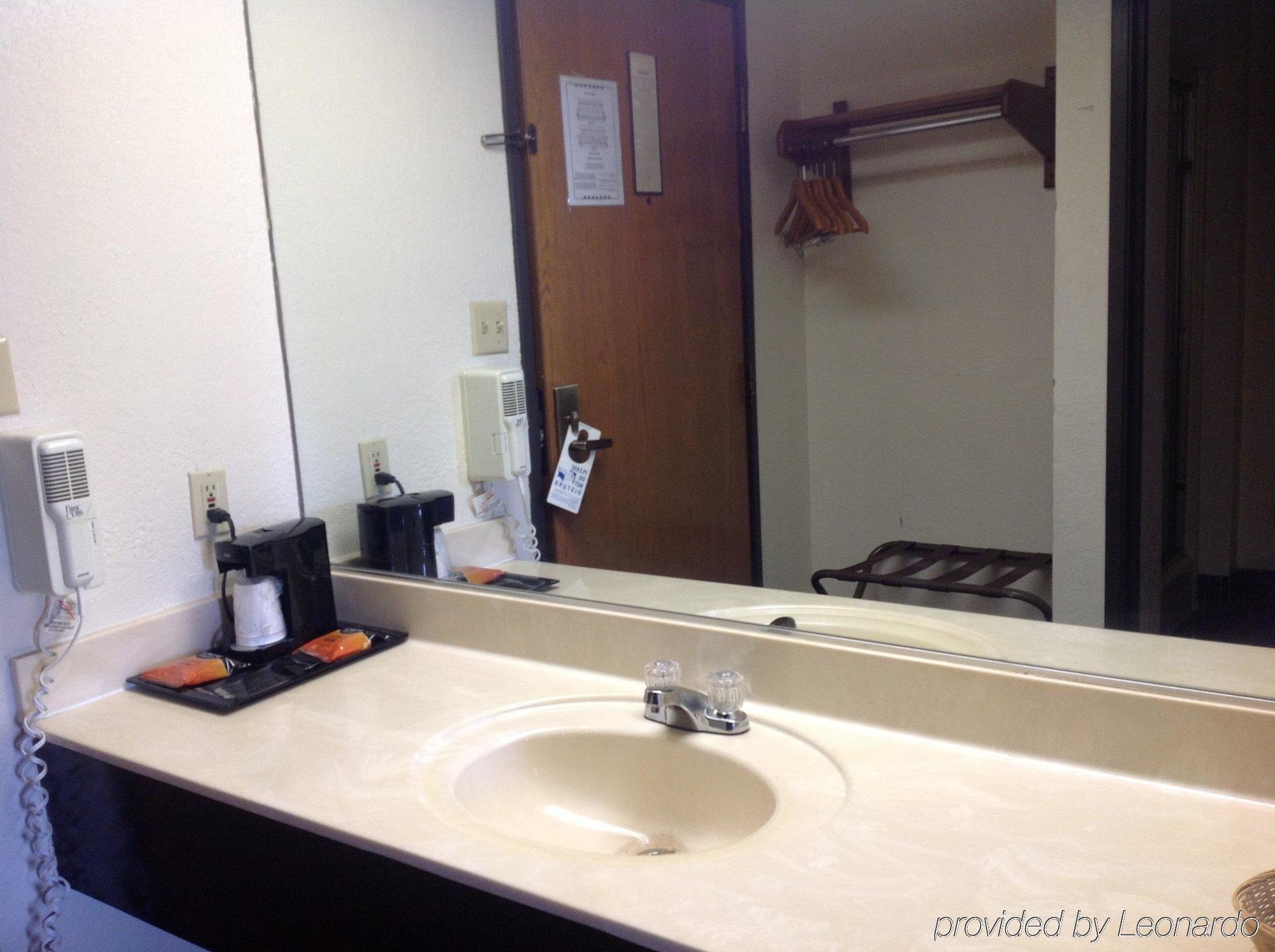 Travel Inn And Suites- Sikeston Miner I-55 Exit-67 ภายนอก รูปภาพ