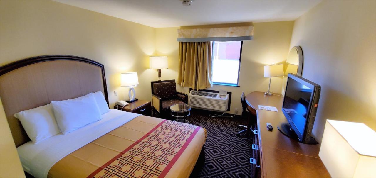 Travel Inn And Suites- Sikeston Miner I-55 Exit-67 ภายนอก รูปภาพ